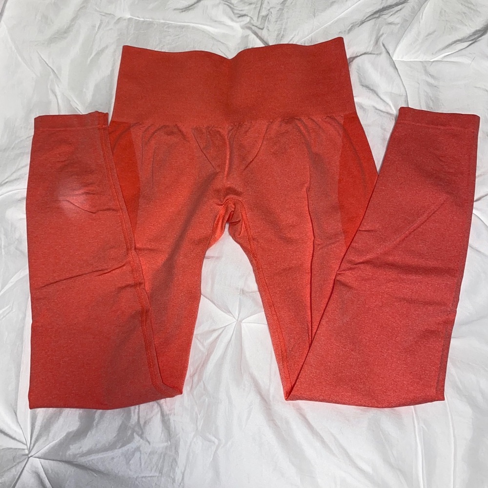 NVGTN Fuschia contour seamless leggings